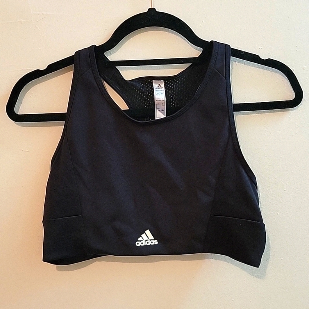 EUC‎ Adidas sports top